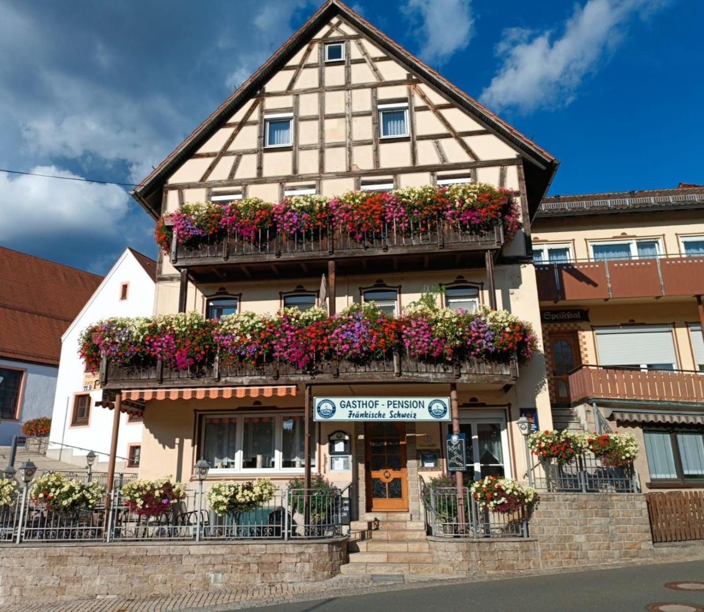 Gasthof-Pension Fraenkische Schweiz 오베르트루바크 외부 사진